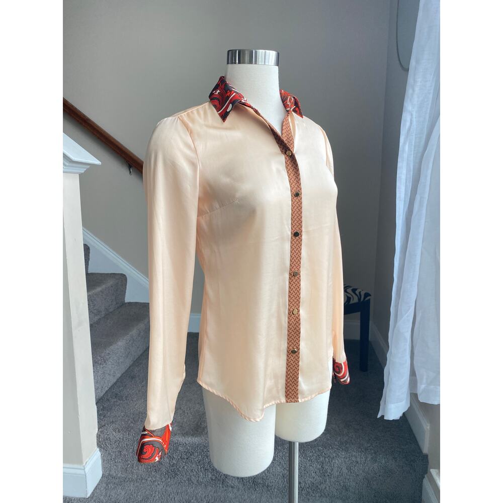 NY & Co sheen cream button down blouse with retro print collar, size XS
